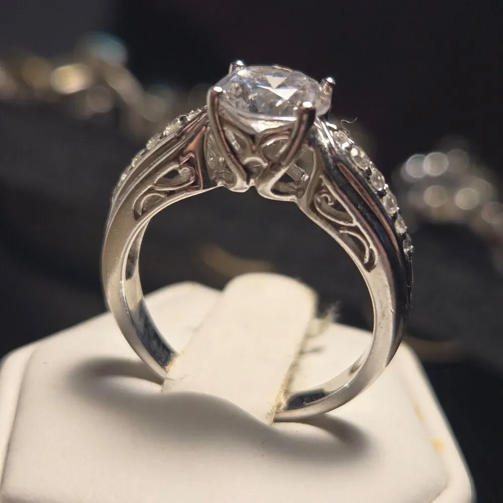 Cubic Zirconia vintage sterling silver ring sz 9